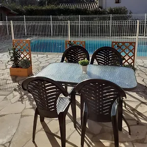Hébergement de vacances Maison Mitoyenne Avec Piscine Un Moment Chez Diane, Grasse